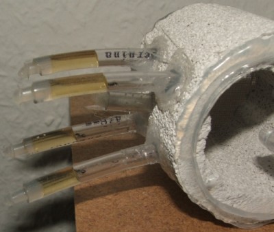 20 23.04.2011 d Futterstation in Betrieb 4.JPG