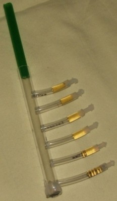 12 10.04.2011 a neue Futterstation.JPG