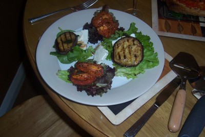 aubergine and plum tomatoe salad.jpg (831.01 KiB) 4079-mal betrachtet aubergine and plum tomatoe salad.jpg